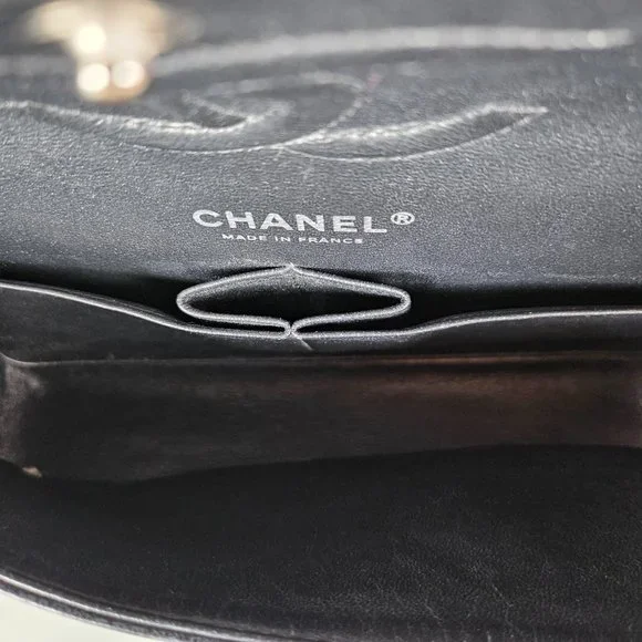 Chanel So Black Medium Calfskin Classic Flap Shoulder Bag - Picture 9 of 11